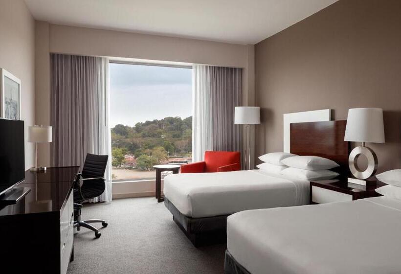 חדר דלוקס נוף לעיר, Marriott Panama Hotel Albrook