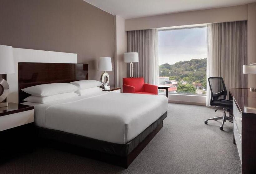 Номер Deluxe Кровать Кинг Вид на Город, Marriott Panama Hotel   Albrook