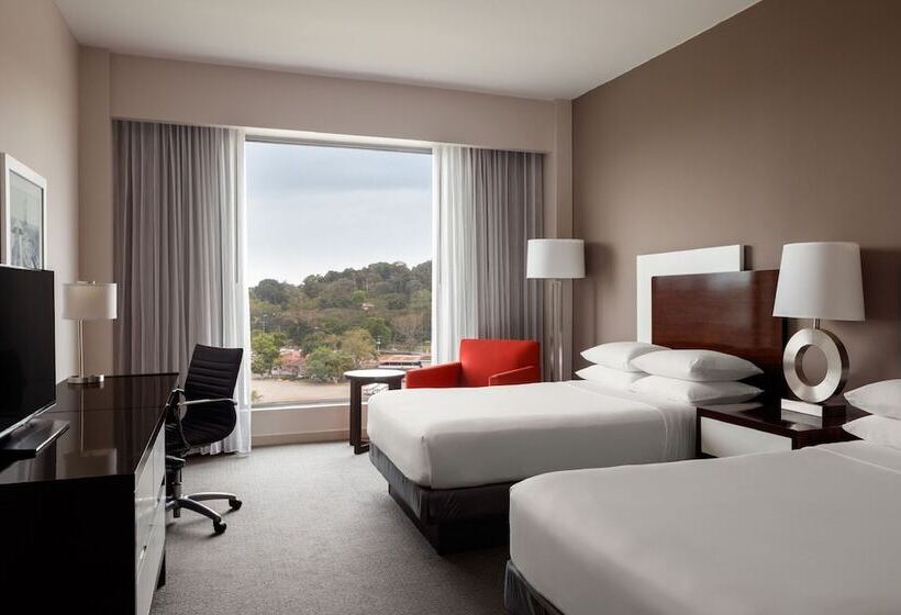 Номер Deluxe Вид на Город, Marriott Panama Hotel   Albrook