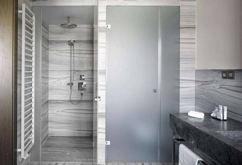 سوییت, The Emblem Prague Hotel   Preferred Hotels & Resorts