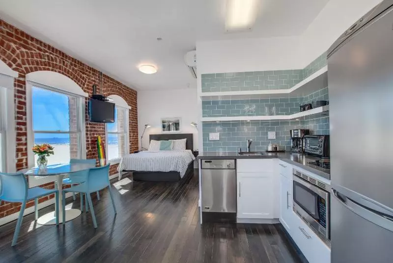 Sviitti Sivuttainen Merinäkymä, Venice Breeze Suites