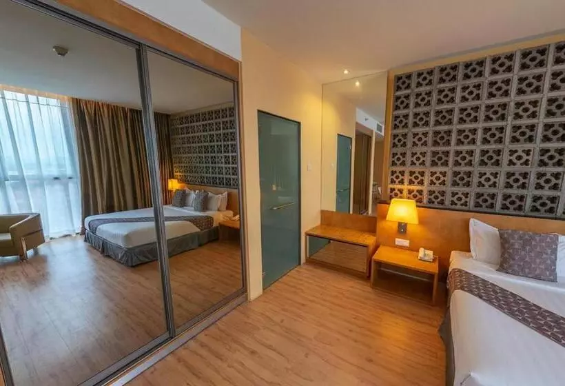 سوییت جونیور, Vivatel Kuala Lumpur