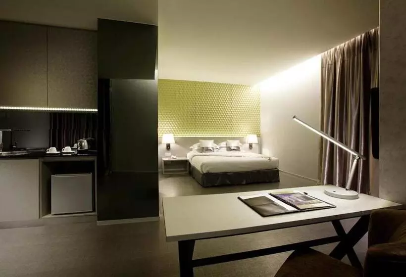 سوییت جونیور, Vivatel Kuala Lumpur