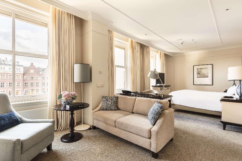 주니어 스위트 킹사이즈 침대, Waldorf Astoria Amsterdam