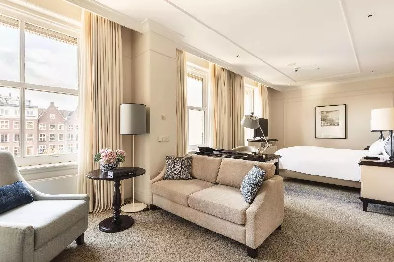 Junior Suite King Bed, Waldorf Astoria Amsterdam