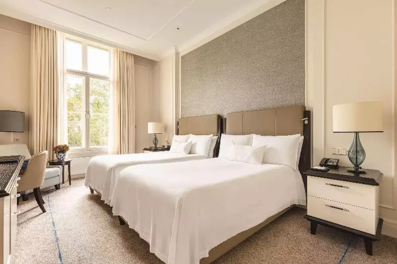 Premium Room, Waldorf Astoria Amsterdam