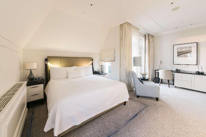 Premium Room, Waldorf Astoria Amsterdam
