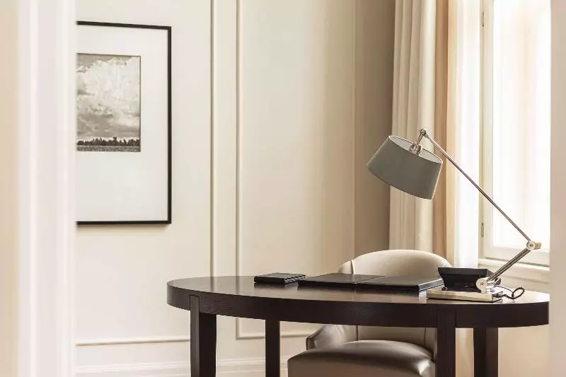 Junior Suite King Bed, Waldorf Astoria Amsterdam
