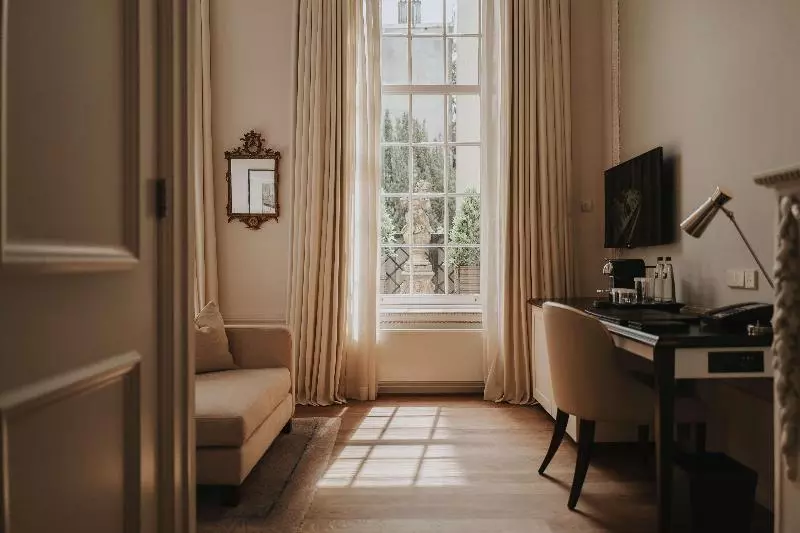 Deluxe Room King Size Bed, Waldorf Astoria Amsterdam