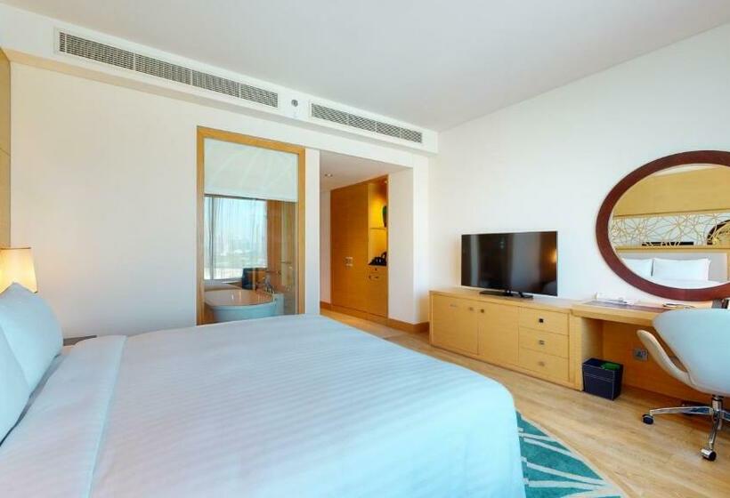اتاق لوکس با تخت بزرگ, Marriott Hotel Al Jaddaf, Dubai