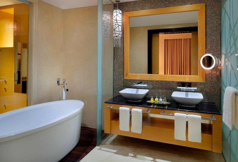 Номер Deluxe, Marriott Hotel Al Jaddaf, Dubai
