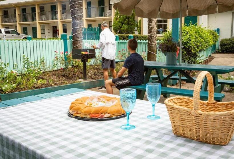 غرفة قياسية سرير كينج, Steinhatchee River Inn And Marina