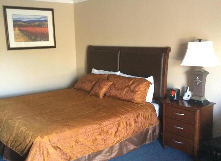 מיטת קינג בסוויטה, Wagner Inn