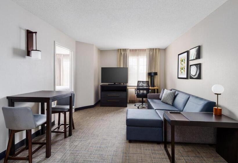 جناح, Residence Inn Hartford Rocky Hill