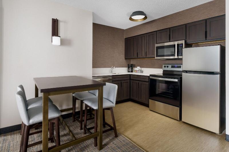 جناح, Residence Inn Hartford Rocky Hill