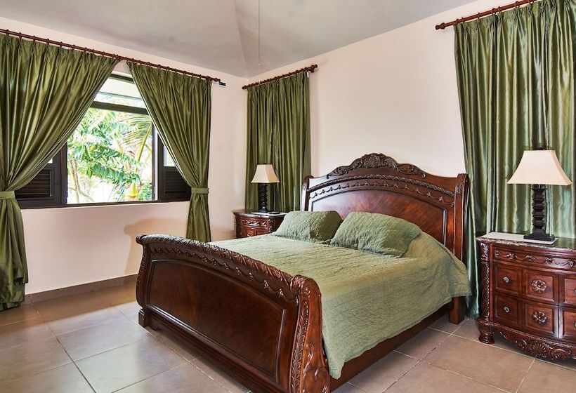 ویلای 4 خوابه, Villa Deluxe At Ocean Village