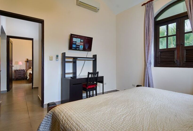 ویلای 4 خوابه, Villa Deluxe At Ocean Village