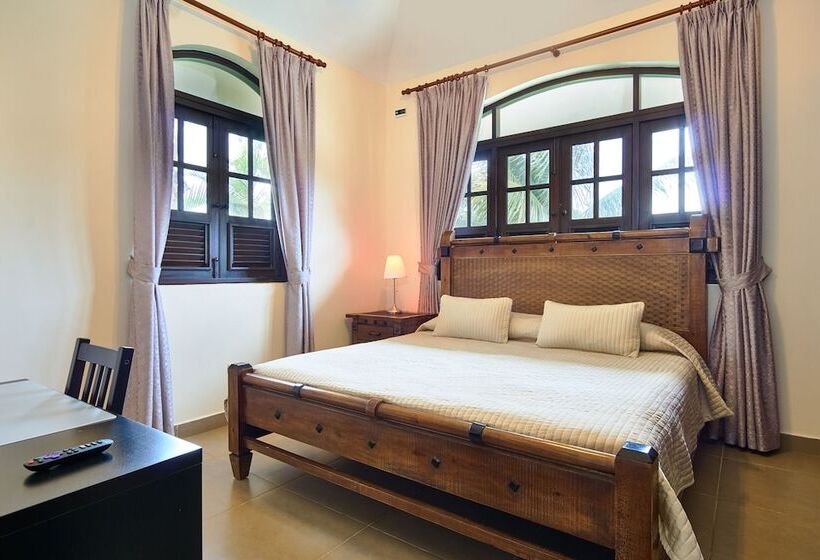 ویلای 4 خوابه, Villa Deluxe At Ocean Village