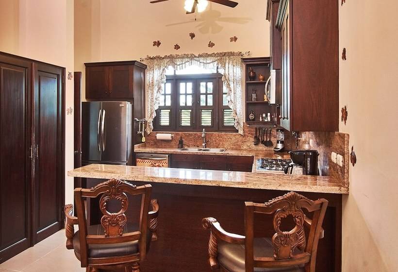 ویلای 4 خوابه, Villa Deluxe At Ocean Village