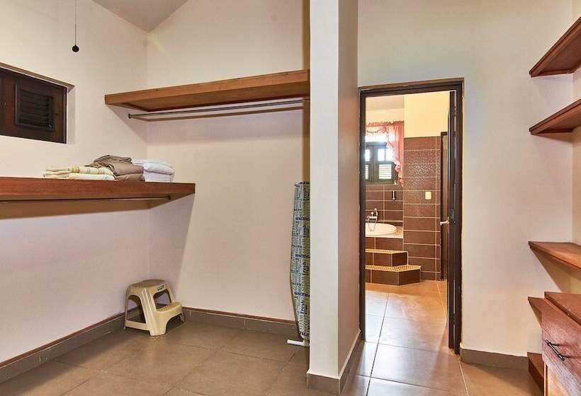 ویلای 4 خوابه, Villa Deluxe At Ocean Village