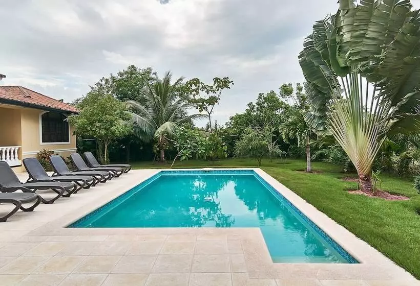 ویلای 4 خوابه, Villa Deluxe At Ocean Village