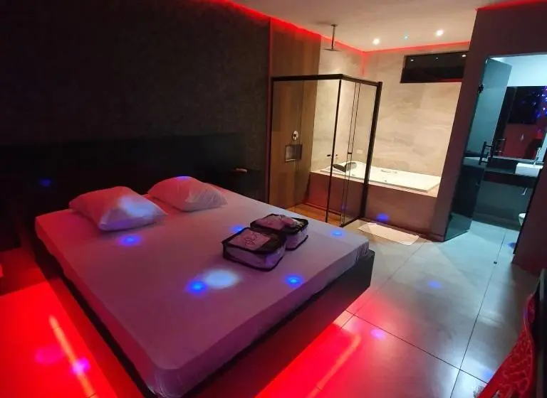 キングサイズベッドのスタンダードルーム, Desejo Motel