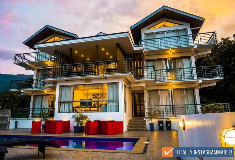 اتاق لوکس, Av Suites