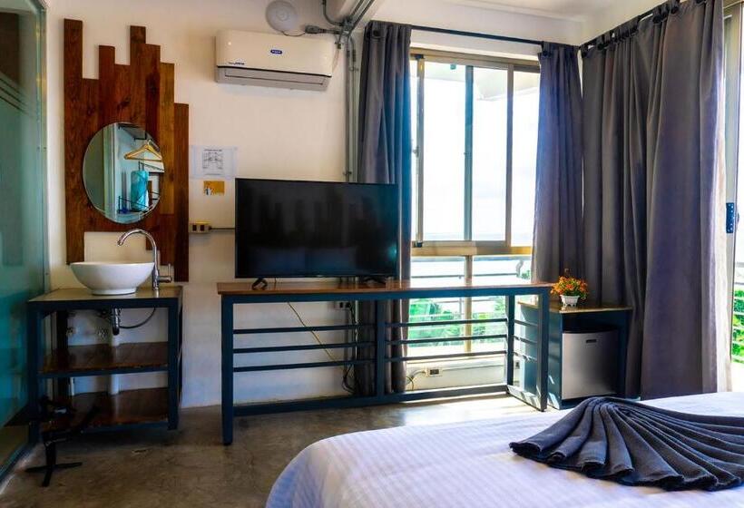 디럭스 스위트, Av Suites