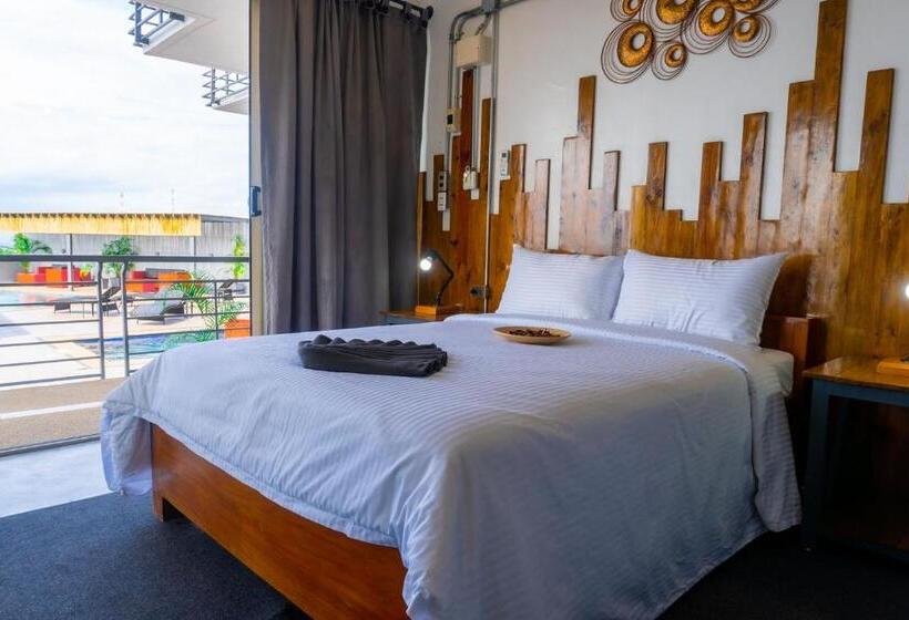 سوییت لوکس, Av Suites