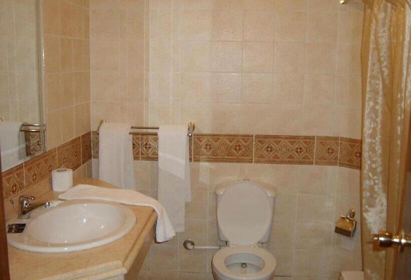 اتاق استاندارد با بالکن, Holy Valley