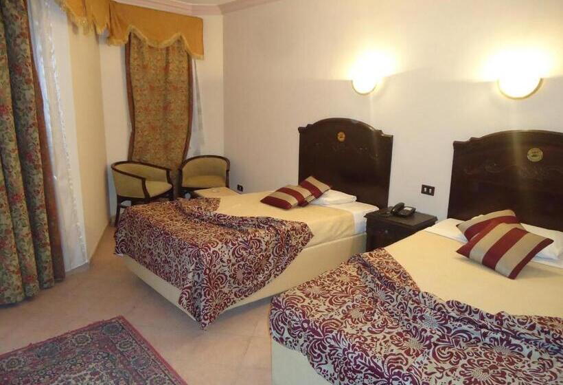 اتاق استاندارد با بالکن, Holy Valley