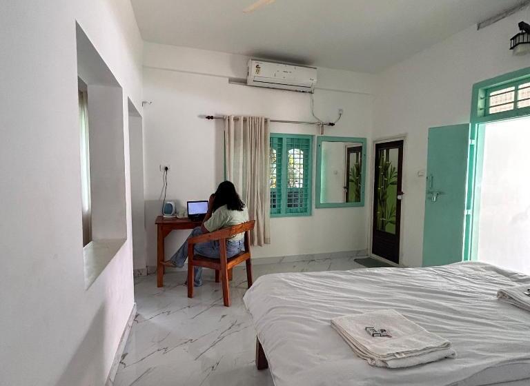 Classic Neljän Hengen Huone, Molly S Hostel