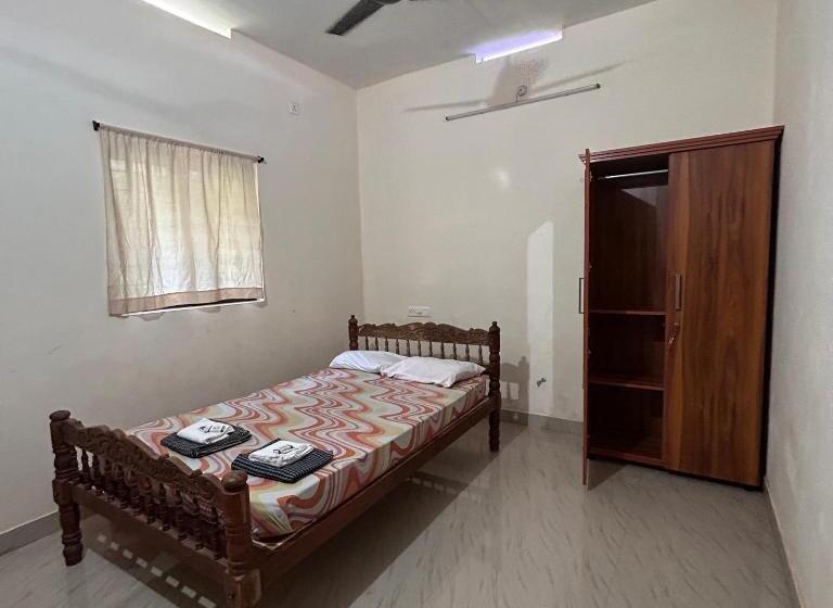 Huoneisto 2 Makuuhuonetta, Molly S Hostel