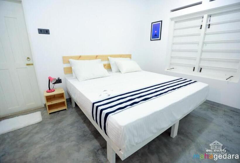 Номер Стандарт, Mahagedara Dickwella