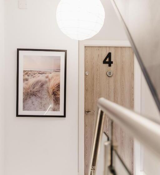 デラックススタジオ, Prime Suites Lytham