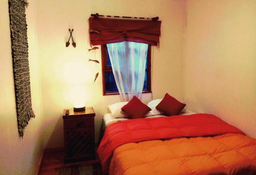 Standardrum Delat Badrum, Hostal Torre De Babel