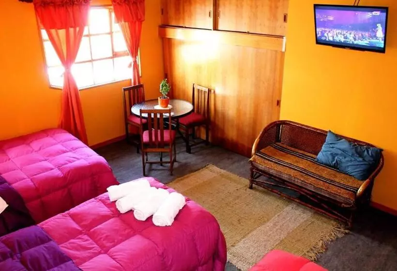 浴室共有スタンダード4人用ルーム, Hostal Torre De Babel