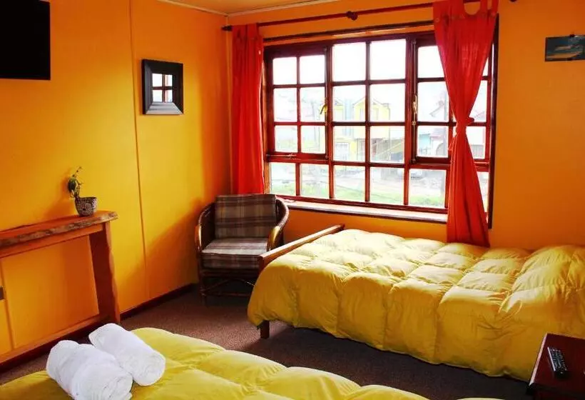1ベッドルームハウス, Hostal Torre De Babel