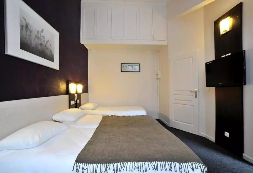 スーペリアの４人部屋, Brit Hotel Lyon Nord Dardilly