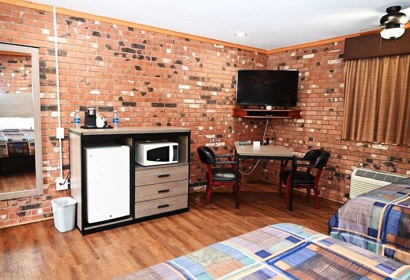 ２ダブルベッドのスタンダードルーム, Fellows Creek Lodge