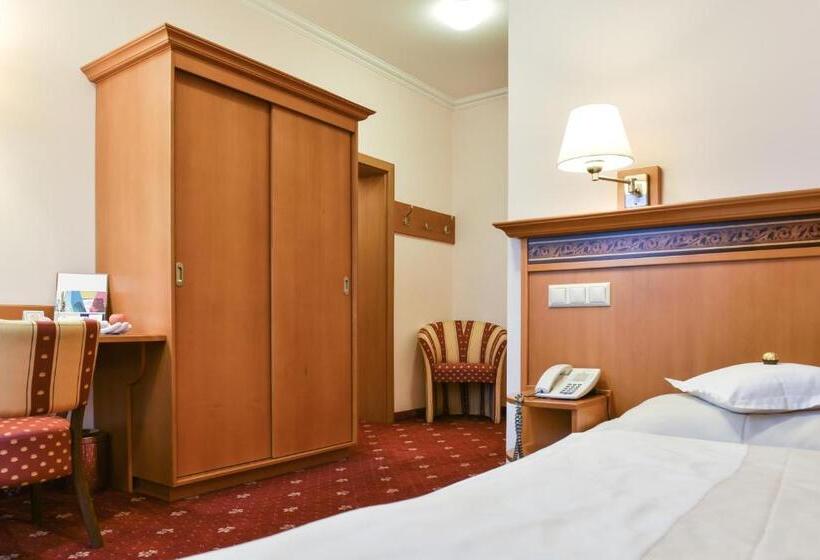 Номер Комфорт Индивидуальный, Alexandra