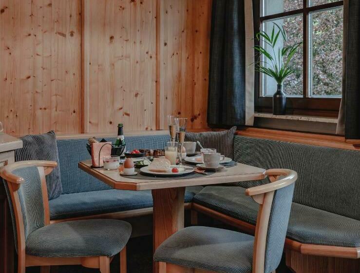 חדר סטנדרט נוף לגינה, Kathrin