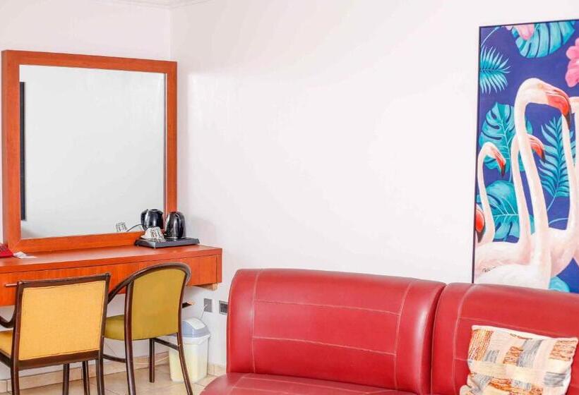 带大床的复式套间, Ave Maria