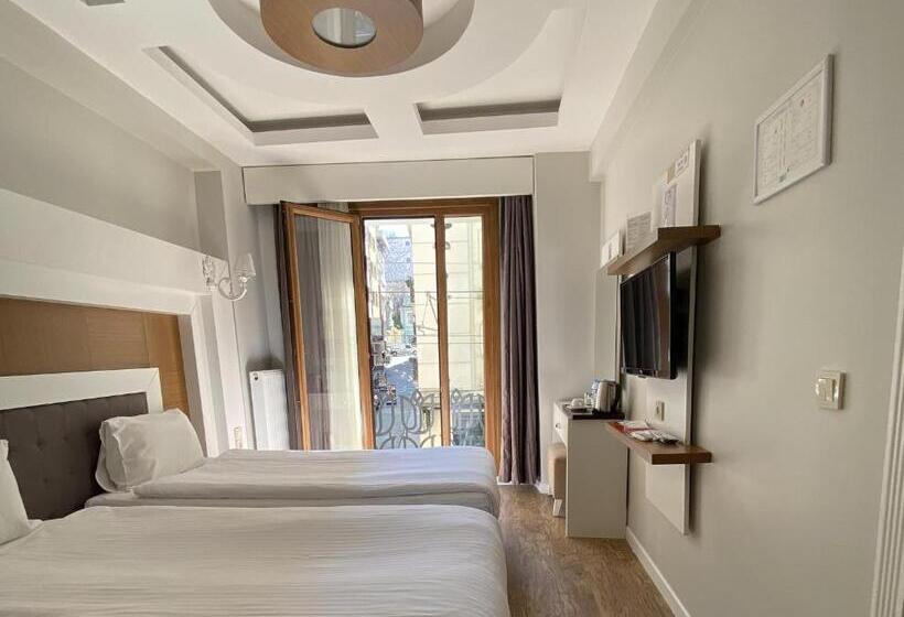 اتاق استاندارد, Black Tulip