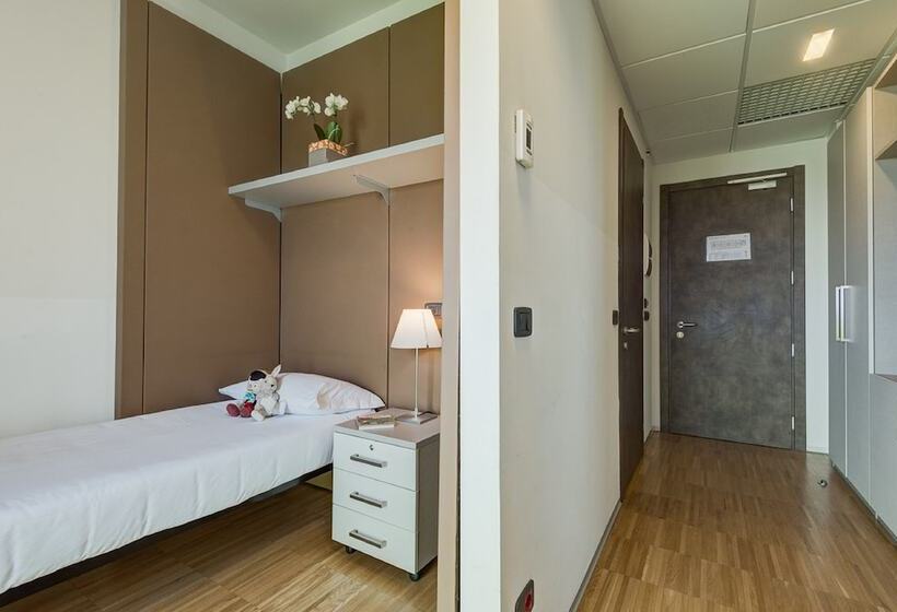 スタンダードトリプルルーム, Camplus Bononia Casa Per Ferie