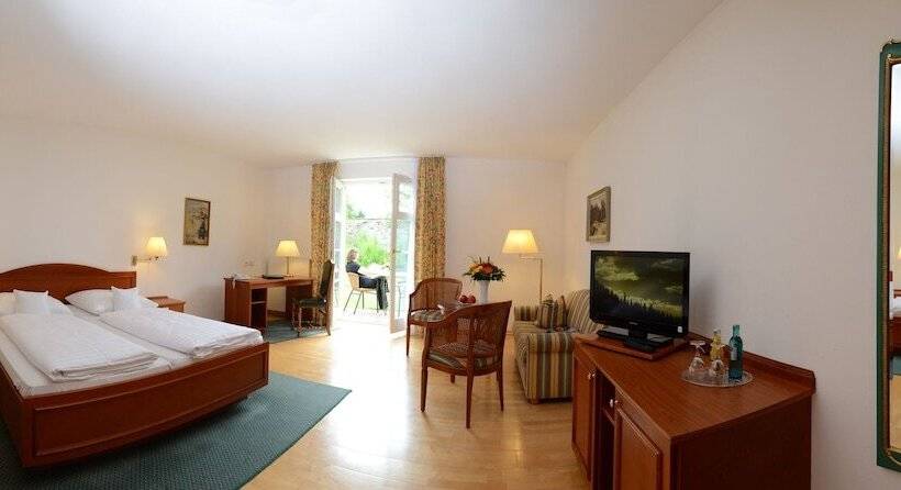 スーペリアールーム, Churfuerstliche Waldschaenke