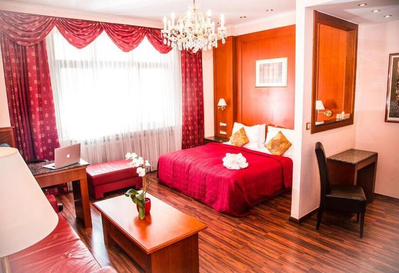 سوییت جونیور, Corvinus Vienna   Newly Renovated