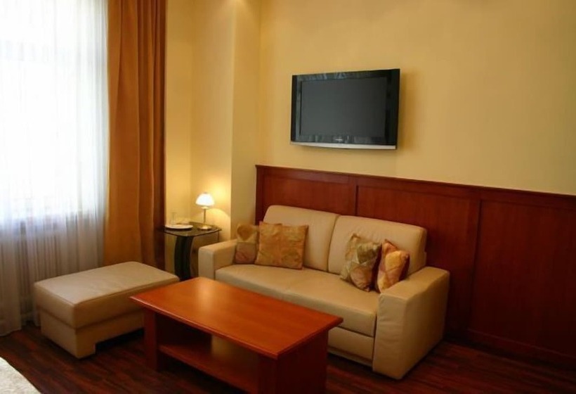 اتاق لوکس, Corvinus Vienna   Newly Renovated