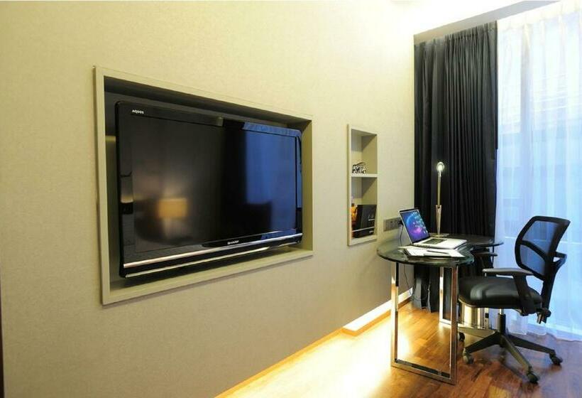 Номер Премиум, Galleria Sukhumvit 10 Bangkok By Compass Hospitality