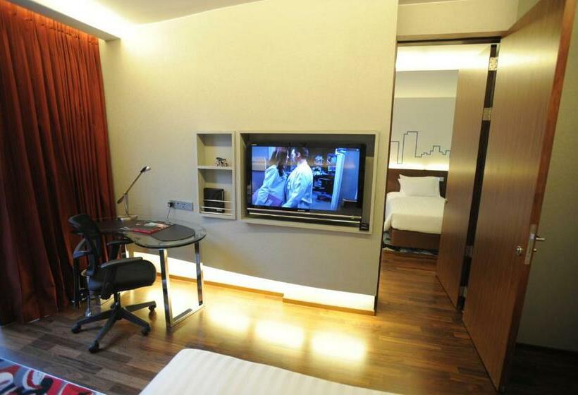 חדר סטנדרט מקשר, Galleria Sukhumvit 10 Bangkok By Compass Hospitality